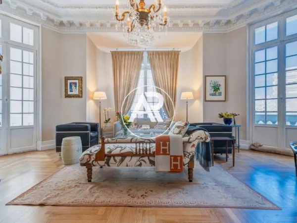 Nice Musiciens - Square Mozart | Appartement bourgeois d'excepti