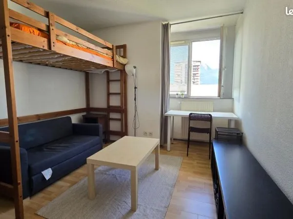Studio 1 pièce 18 m²