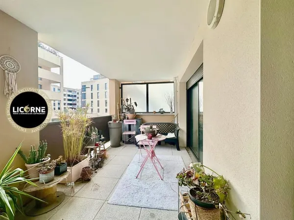 Studio 30 m² avec terrasse