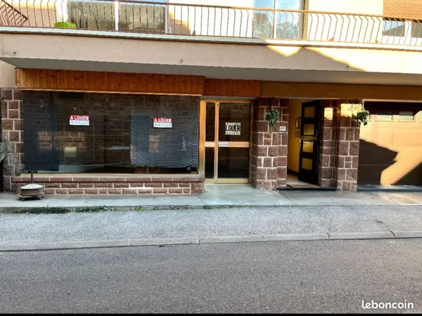 Local commercial centre Marcillac-Vallon