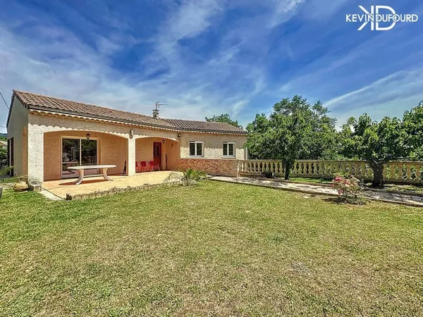 Maison de 130m² sur un terrain de 1125m² à LARGENTIÈRE