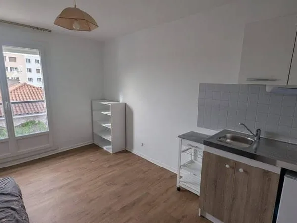 Studio 1 pièce 18 m²