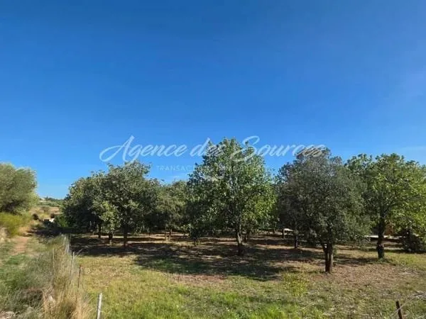 Terrain constructible 1490 m²