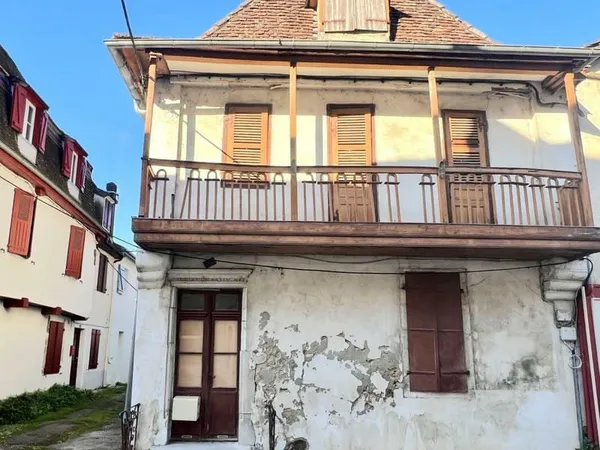Bien immobilier de rendement Vente Salies-de-Béarn  312m² 132000€