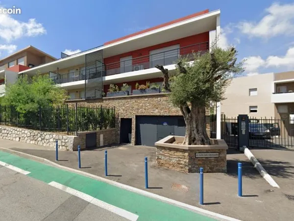 Garage 15.96m² Villeneuve Loubet quartier maurettes