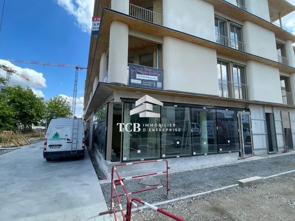Local commercial 125 m²