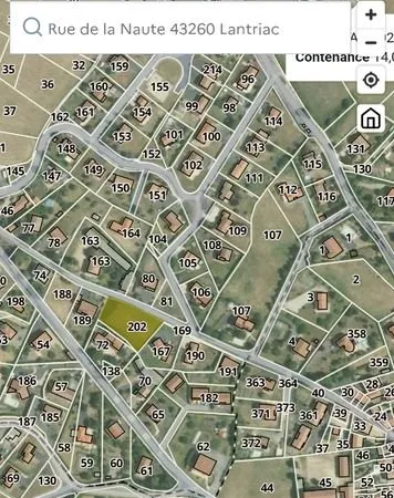 Terrain plat village