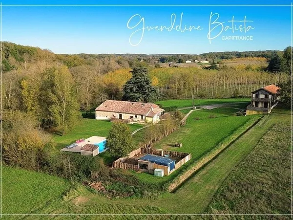 Superbe propriété composée d'une Maison Principale et de 3 Gîtes - Terrain 1,9 Ha avec Piscine