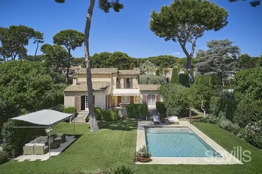 Villa 6 pièces 140 m²