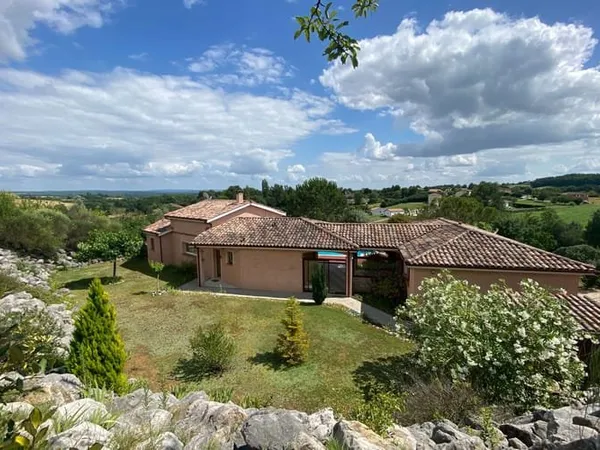 Maison 6 pièces 161 m²