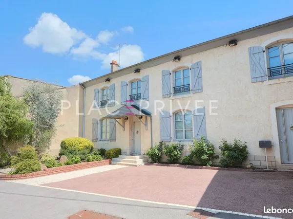 Propriété 13 pièces 540 m²