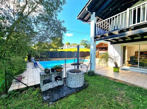 Villa 6 pièces 160 m²