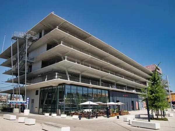 Parking 12 m²