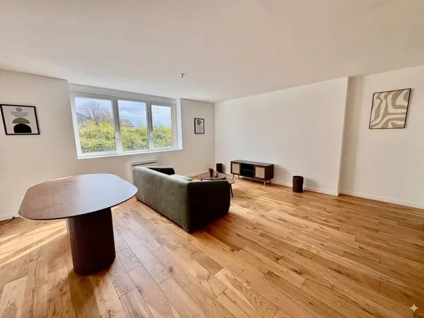 Appartement T4 - 115 m2 - Lumineux - Parking - Saint-André-l