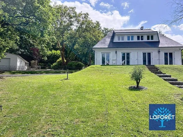Maison 8 pièces 155 m²