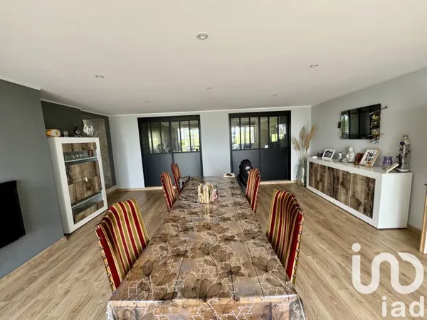 Maison 7 pièces 216 m²