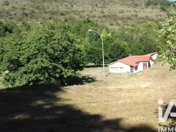 Terrain 8924 m²