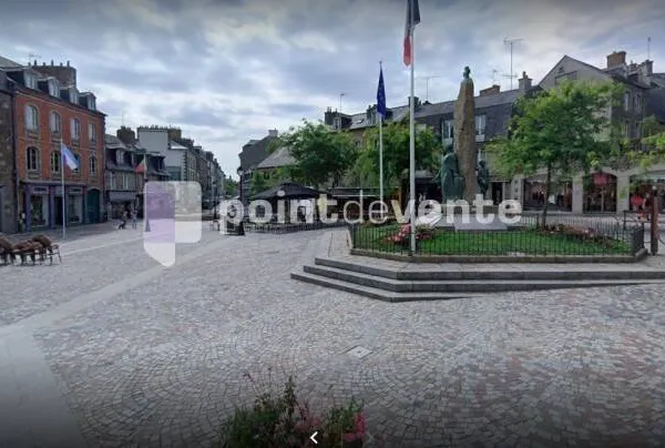 Local commercial 180 m²