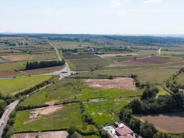 Terrain 600 m²