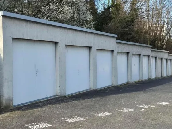 Stationnement Location Mâcon   65€