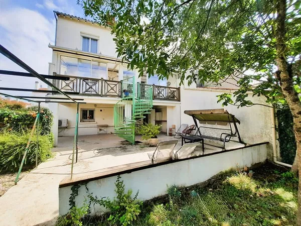 Maison Saintes 7 pièce(s)