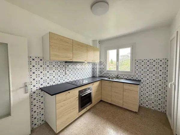 Carpentras - Appartement T3 75,21m² -