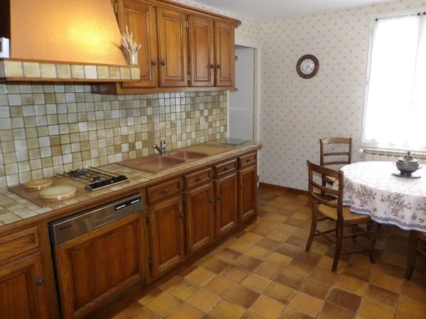 Maison 7 pièces 141 m²