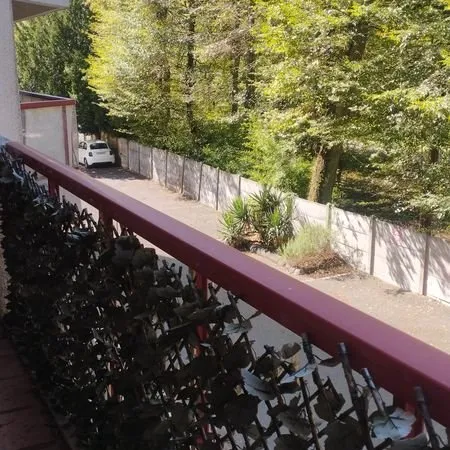 Appartement T3 : 79 m2 Mérignac (av. Truc) calme balcon parc arboré place parking privée