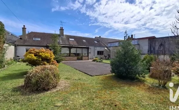 Maison 8 pièces 211 m²