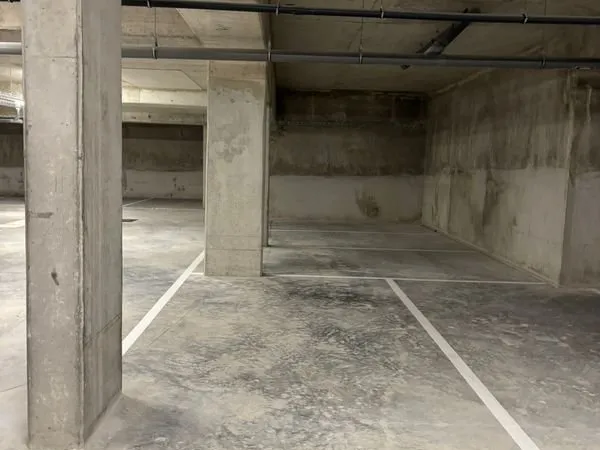 Location place de parking 12 m2 - Metro Créteil Préfecture