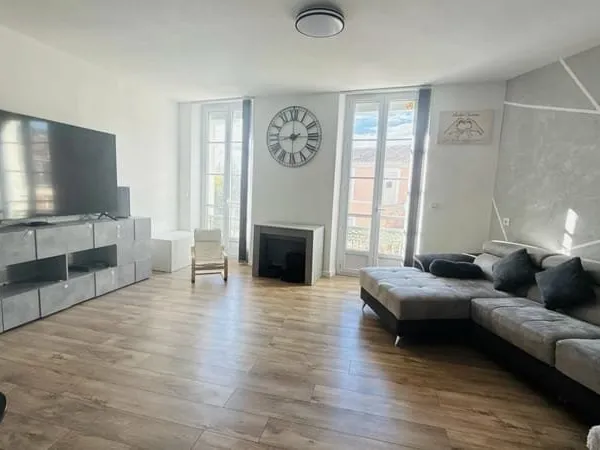 APPARTEMENT DE CARACTERE