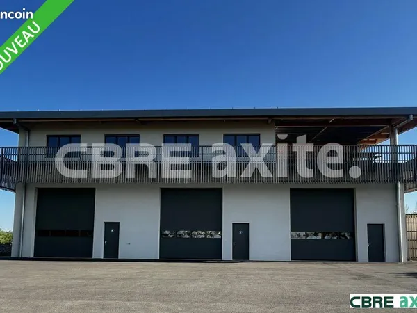 LOCAL D'ACTIVITE 595 m² SAINT-MAURICE-DE-RÉMENS
