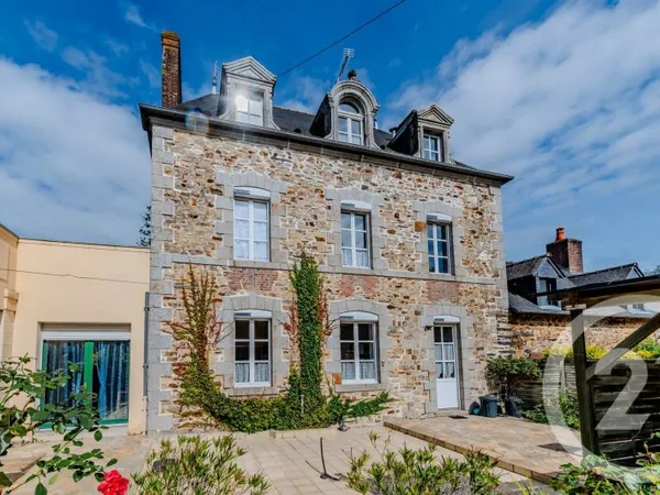 Maison 12 pièces 375 m²