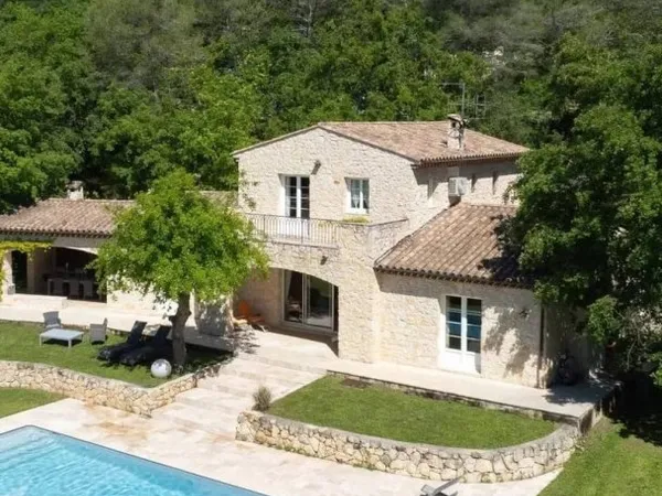 Maison 6 pièces 176 m²