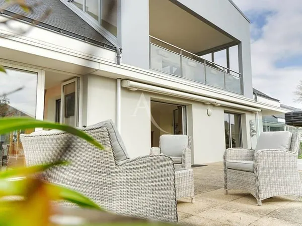 Duplex 6 pièces 231 m²