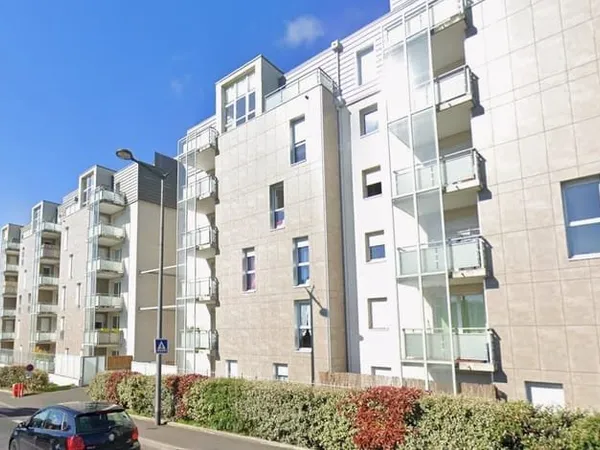 T2 avec balcon et parking - Tours