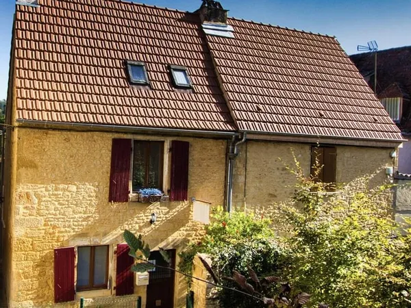Centre ville de Sarlat - Maison en pierre avec 3 chambres en suite et terrasse