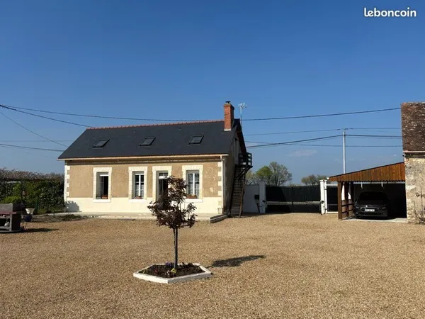 Havre de paix à la campagne - Propriété avec dépendances sur plus de 2 hectares