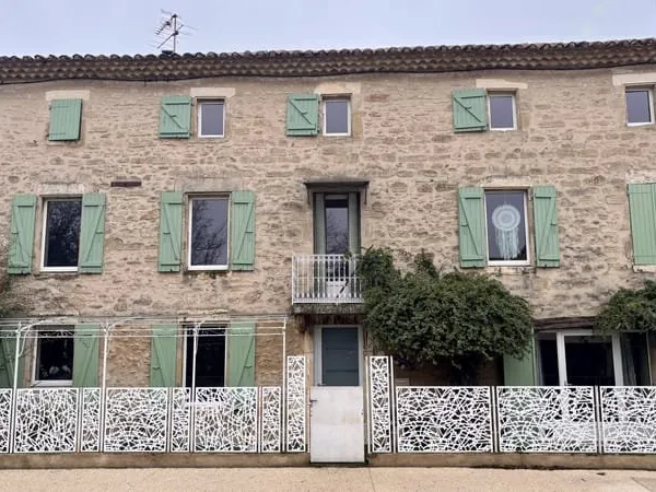 Maison de village en pierres 200m2 hab + possibilité second