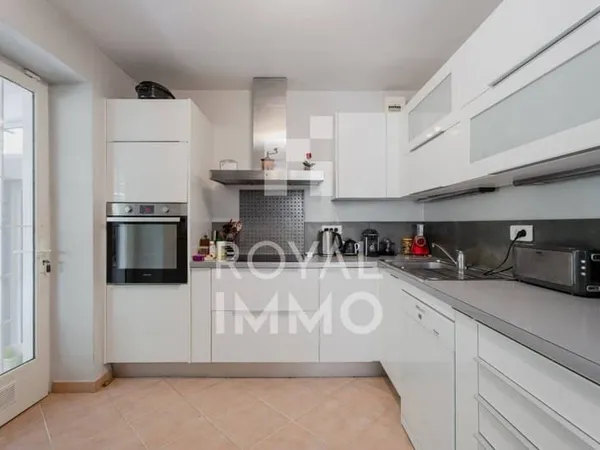 Maison de plain-pied 5 pièces 140 m²