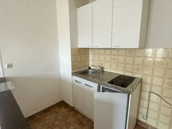 Studio centre ville CHATEAU-THIERRY
