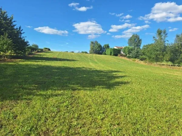 Terrain constructible 4258 m²