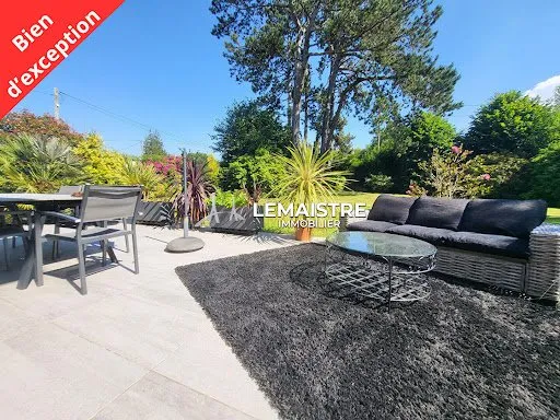 Maison 8 pièces 265 m²