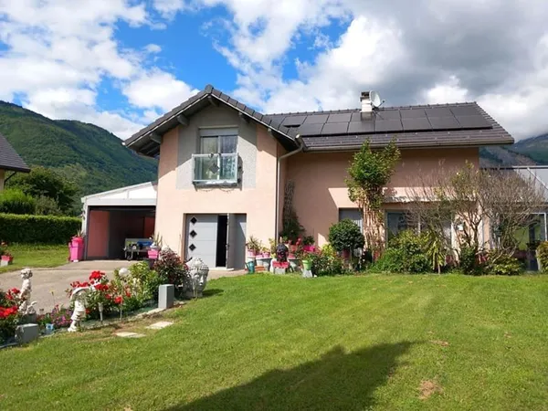 Maison 6 pièce(s) 179 m2