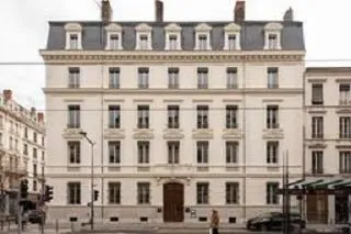 Trouvez un espace de bureau à LYON, Signature Cours de la Liberté pour 1 personne où tout est pris e
