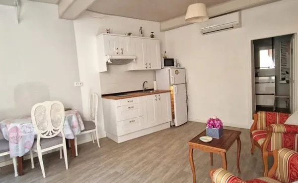 Ille sur Têt Maison de village avec Garage - Idéal 1 er Acha