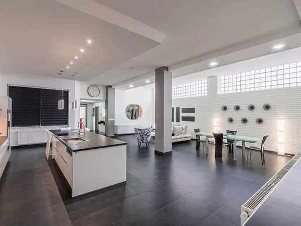 Appartement 4 pièces 164 m²
