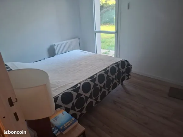Chambre a colocation meublée à 5 min à pied de la gare d'Evry coucouronnes