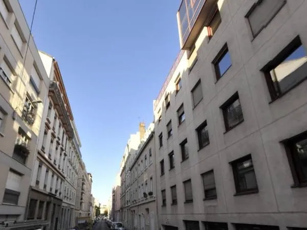 Stationnement Location Lyon   65€