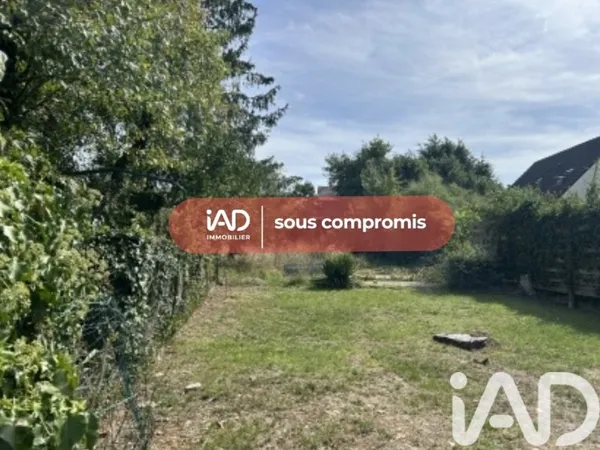 Terrain 902 m²